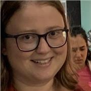 Laureanda in scienze naturali impartisce lezioni di biologia, chimica, matematica a ragazzi di scuole medie e superiori
